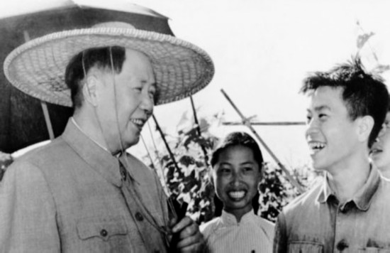 1958年，毛主席在廣東視察
